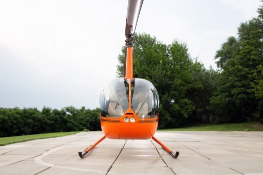 Оглядовий політ над Києвом на вертольоті R44
