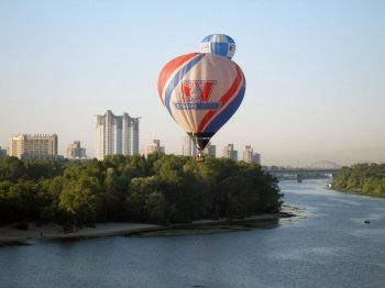 Полет на вертолете или воздушном шаре над Киевом